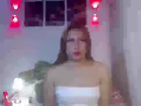 Snapshot of Your_ultimateloverxx chatting on February 22, 8:29 pm Your ultimateloverxx online show from February 22, 8:29 pm