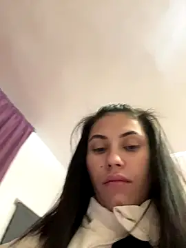 Snapshot of Sweet_Lya09 chatting on October 14, 4:35 am Sweet Lya09 online show from October 14, 4:35 am