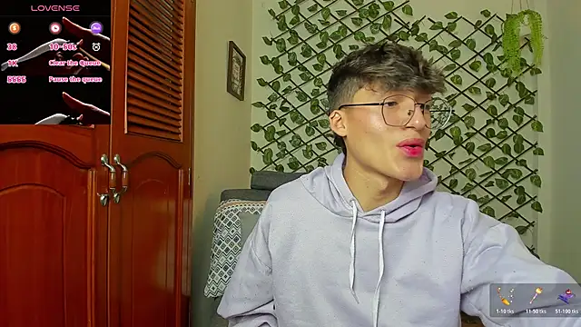 Snapshot of bellmontneon chatting on November 14, 11:31 am bellmontneon online show from November 14, 11:31 am