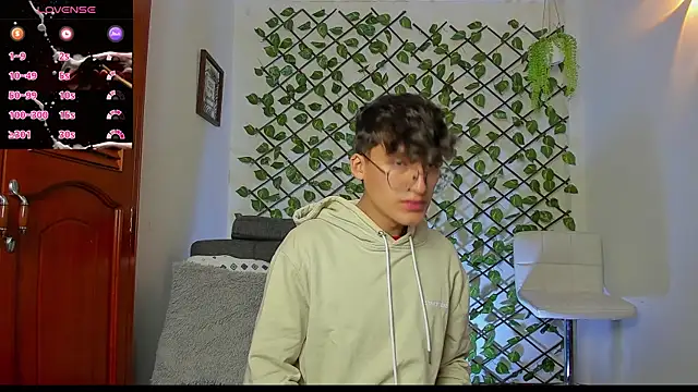 Snapshot of bellmontneon chatting on November 26, 11:11 am bellmontneon online show from November 26, 11:11 am