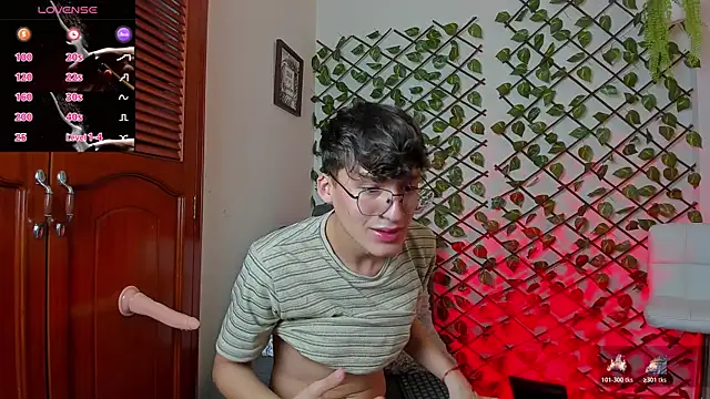 Snapshot of bellmontneon chatting on December 5, 11:41 am bellmontneon online show from December 5, 11:41 am