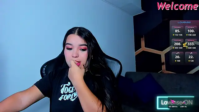 LunaWiill  online show from January 16, 7:18 pm