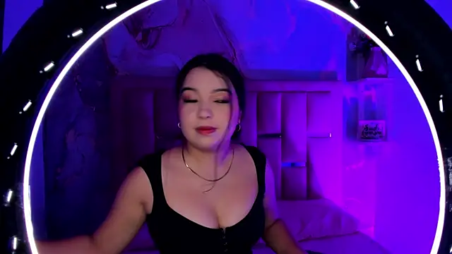 LunaWiill  online show from May 29, 1:31 pm