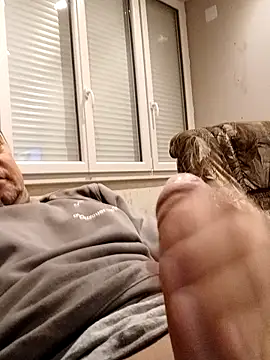 hugoboys4576 online show from November 20, 6:24 am