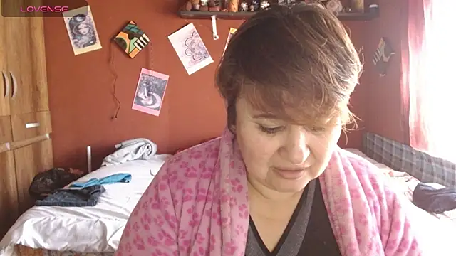 Snapshot of Sasharosee2 chatting on October 9, 12:14 pm Sasharosee2 online show from October 9, 12:14 pm