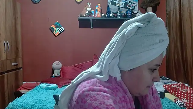 Snapshot of Sasharosee2 chatting on February 14, 12:13 pm Sasharosee2 online show from February 14, 12:13 pm