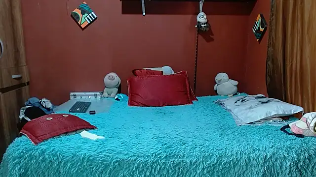 Snapshot of Sasharosee2 chatting on February 20, 1:11 pm Sasharosee2 online show from February 20, 1:11 pm