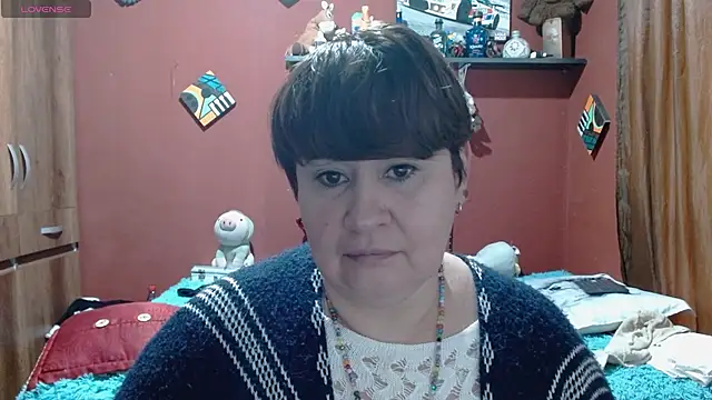 Snapshot of Sasharosee2 chatting on February 21, 1:45 pm Sasharosee2 online show from February 21, 1:45 pm