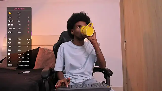 AllexJacob online show from November 8, 7:34 pm