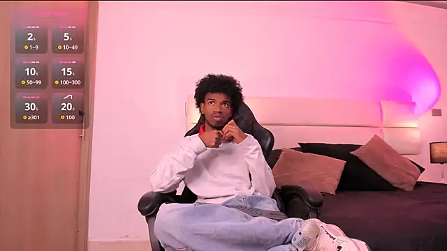 AllexJacob online show from November 19, 1:44 pm