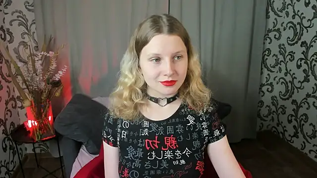  Velvet peach  online show from November 27, 10:28 am