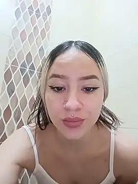 Shairaclark  online show from May 24, 9:20 pm