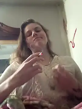 Snapshot of cicithtbitch chatting on December 2, 2:23 pm cicithtbitch online show from December 2, 2:23 pm