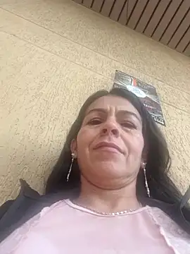 Snapshot of camilavargas_ chatting on December 5, 7:10 pm camilavargas online show from December 5, 7:10 pm