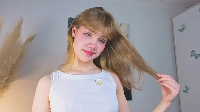 pienaple online show from October 26, 4:07 am