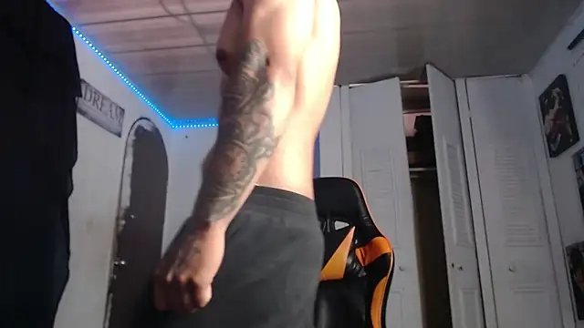 Chrys harris77 online show from September 26, 8:24 pm