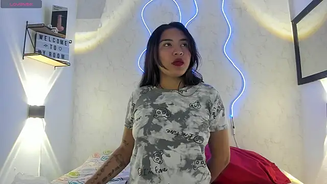 Snapshot of Cata_chs chatting on November 24, 6:40 pm Cata chs online show from November 24, 6:40 pm