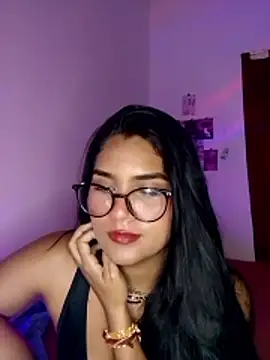 Renata Zoe online show from November 15, 1:25 am