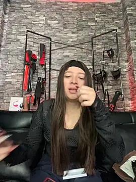 Snapshot of Engel_firee chatting on October 23, 12:15 pm Engel firee online show from October 23, 12:15 pm