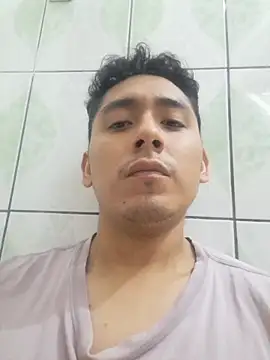 Snapshot of latinbigcock1_ chatting on September 28, 4:18 am latinbigcock1 online show from September 28, 4:18 am