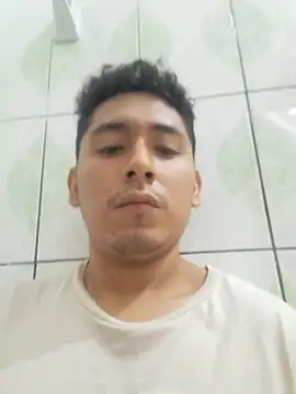 Snapshot of latinbigcock1_ chatting on October 1, 1:44 am latinbigcock1 online show from October 1, 1:44 am