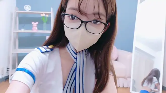 Snapshot of Mirai_H_ch chatting on October 4, 6:11 am Mirai H ch online show from October 4, 6:11 am