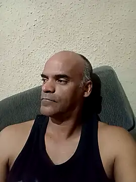 Snapshot of JeffersonRay chatting on May 5, 4:20 am JeffersonRay online show from May 5, 4:20 am
