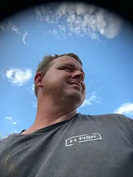 Snapshot of Handbanana87 chatting on October 15, 9:15 pm Handbanana87 online show from October 15, 9:15 pm