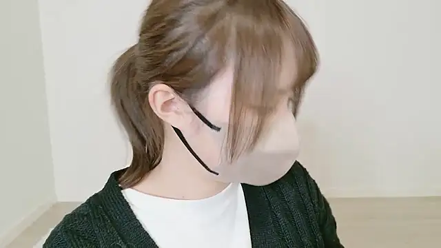 Snapshot of Cocoro_o0 chatting on February 19, 9:27 am Cocoro o0 online show from February 19, 9:27 am