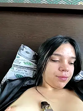 Tiffanysavelin online show from September 26, 9:02 am