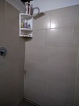 Suzanelee1 online show from October 7, 3:04 am