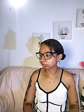 Suzanelee1 online show from October 30, 4:03 am