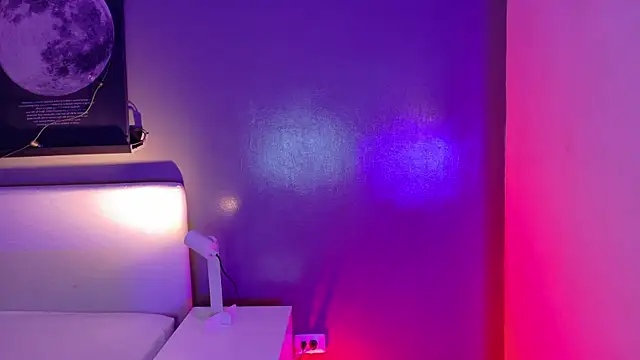 KeendraFox  online show from November 21, 10:25 am