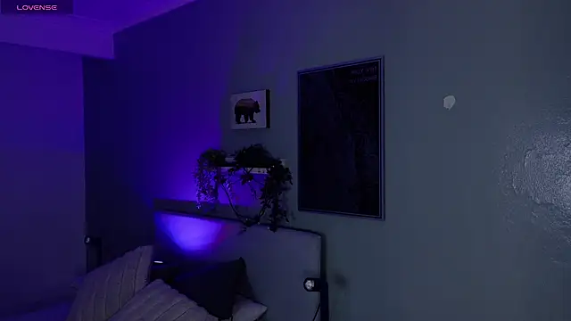 KeendraFox  online show from April 14, 10:10 am