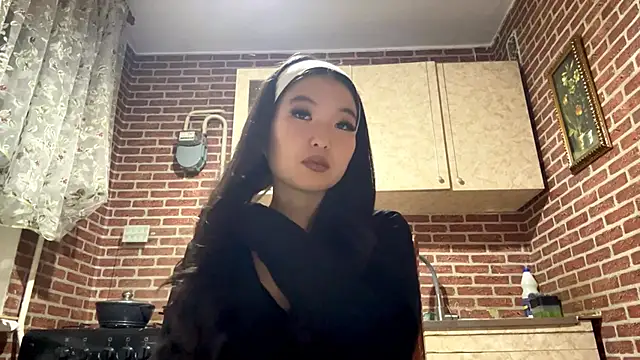 EmmaLeexth online show from November 11, 2:28 pm