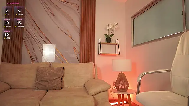 BillieBrownn online show from March 9, 7:07 pm