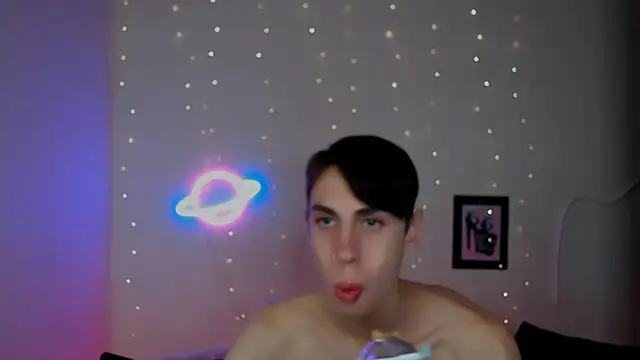 AlexNaughty14 online show from December 21, 10:33 am