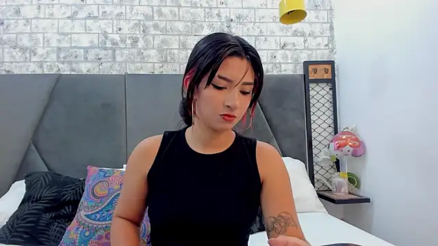 KENDRAOWEN online show from October 2, 8:38 pm