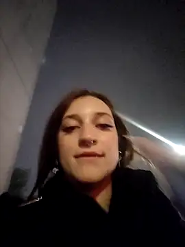 Snapshot of laradoom chatting on October 12, 3:38 am laradoom online show from October 12, 3:38 am