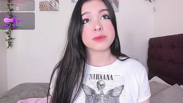 Snapshot of Dulcee_1 chatting on December 23, 11:08 am Dulcee 1 online show from December 23, 11:08 am