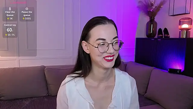 Snapshot of EmmaJakson chatting on September 23, 2:31 pm EmmaJakson online show from September 23, 2:31 pm