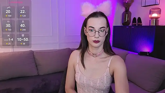 Snapshot of EmmaJakson chatting on October 10, 4:50 pm EmmaJakson online show from October 10, 4:50 pm
