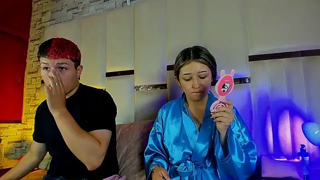 Snapshot of ANLLELOAndANGELA chatting on February 2, 3:33 pm ANLLELOAndANGELA online show from February 2, 3:33 pm