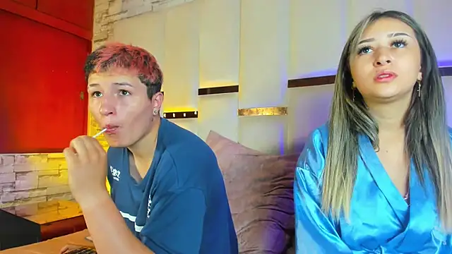 Snapshot of ANLLELOAndANGELA chatting on February 12, 5:52 pm ANLLELOAndANGELA online show from February 12, 5:52 pm