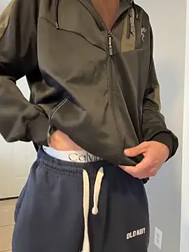 gymratforyouu online show from October 15, 9:37 pm