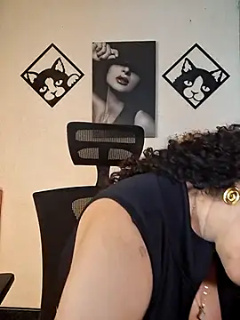 Lina 444 online show from March 1, 12:01 am