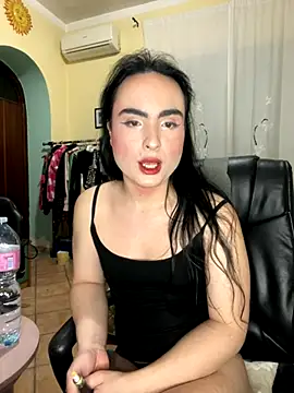 Snapshot of TatianaTaylor69 chatting on December 2, 11:23 pm TatianaTaylor69 online show from December 2, 11:23 pm