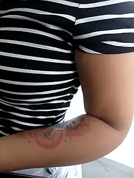 little onixx online show from February 11, 4:56 pm