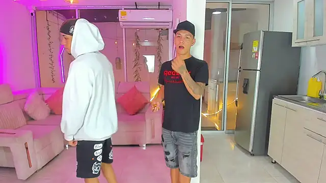 Houseofwarrios online show from November 6, 5:30 am