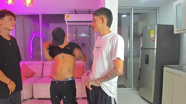 Houseofwarrios online show from December 5, 5:49 am